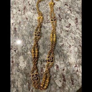 Traditional necklace